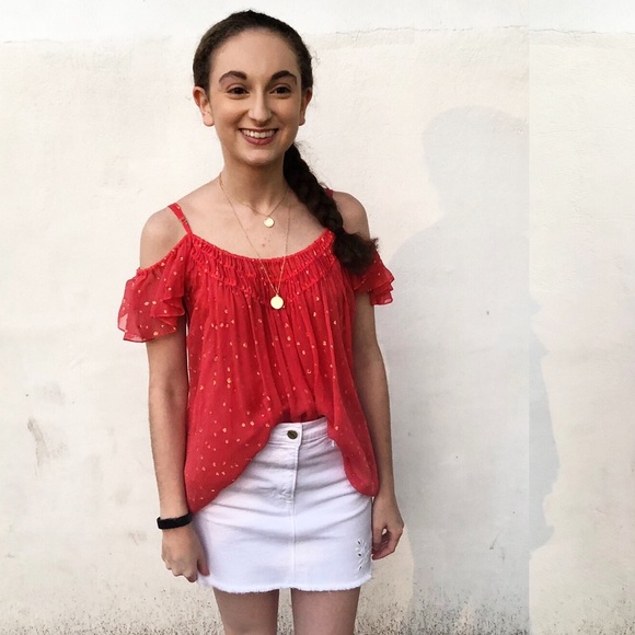 Meet your Posher, Sarah - Picture 2 of 4